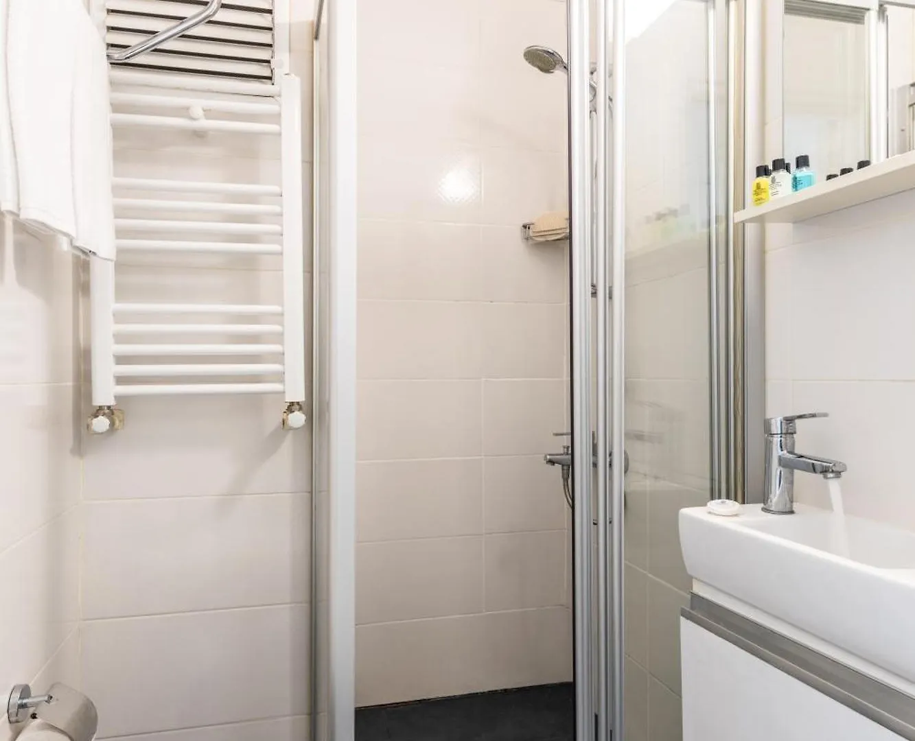 Отель Platine Istiklal Suite Стамбул
